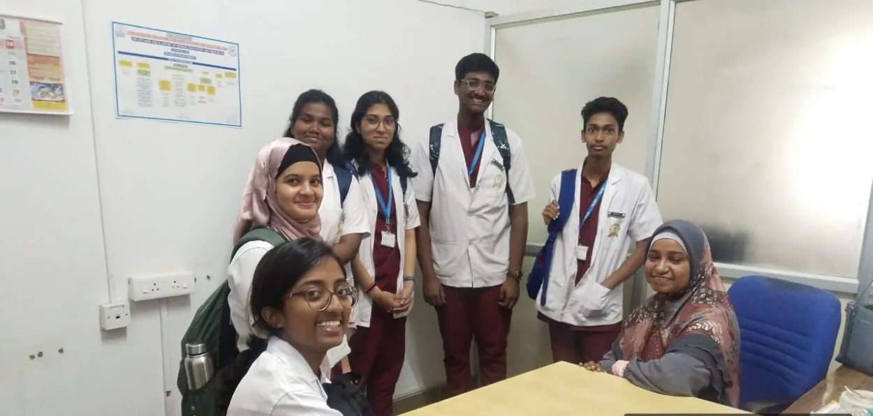 Dr Azra Nalatwad with her students