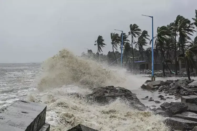 Cyclone 'Remal' weakens, further diminishment expected by evening: NDRF
