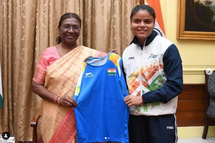 Indian Para athlete Simran with Indian President Droupadi Murmu