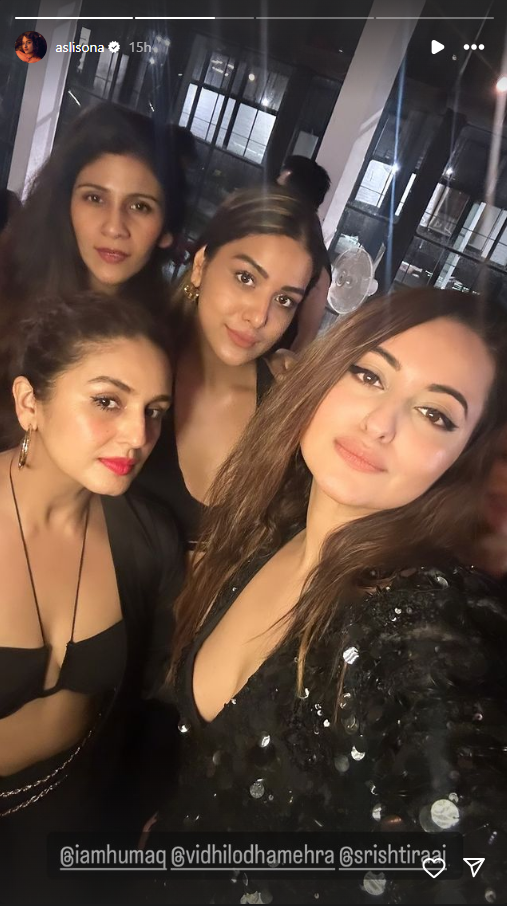 https://www.awazthevoice.in/upload/news/1718707636Sonakshi_with_Huma_Qureshi.png