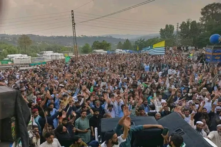 Protesters demanded the unconditional release of individuals
