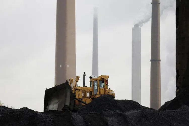 The Ministry of Coal initiated a pilot project for Underground Coal Gasification.