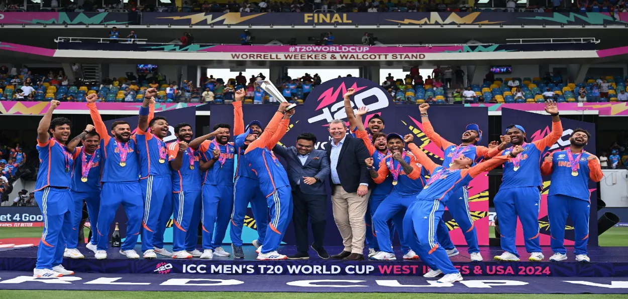 Team India with BCCI President Jay Shah and ICC President Greg Barclay,