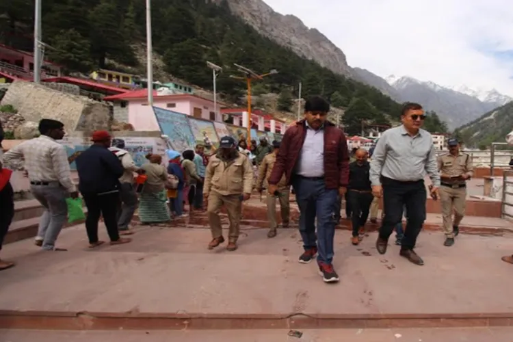 Pilgrims stranded in Char Dham yatra