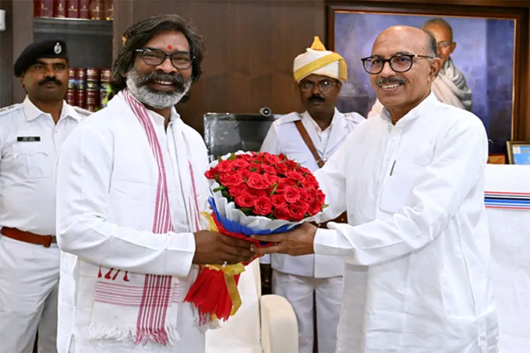 Hemant Soren, Chief Minister of Jharkhand (left)