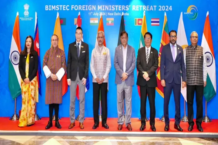 EAM S Jaishankar (centre) with Foreign Ministers of member countries at the BIMSTEC Summit
