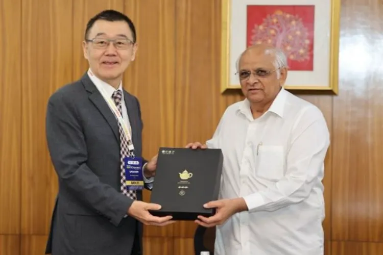 Gujarat CM Bhupendra Patel with Homer CY Chang, Director of Economic and Cultural Centre of Taiwan 