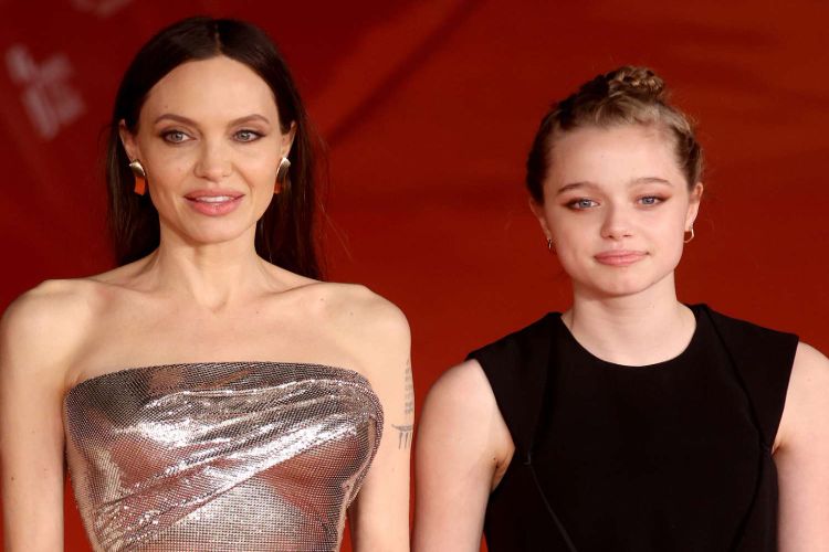 Angelina Jolie with daughter, Shiloh Jolie-Pitt