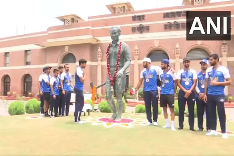 Indian hockey team paid tribute to the legendary Major Dhyan Chand