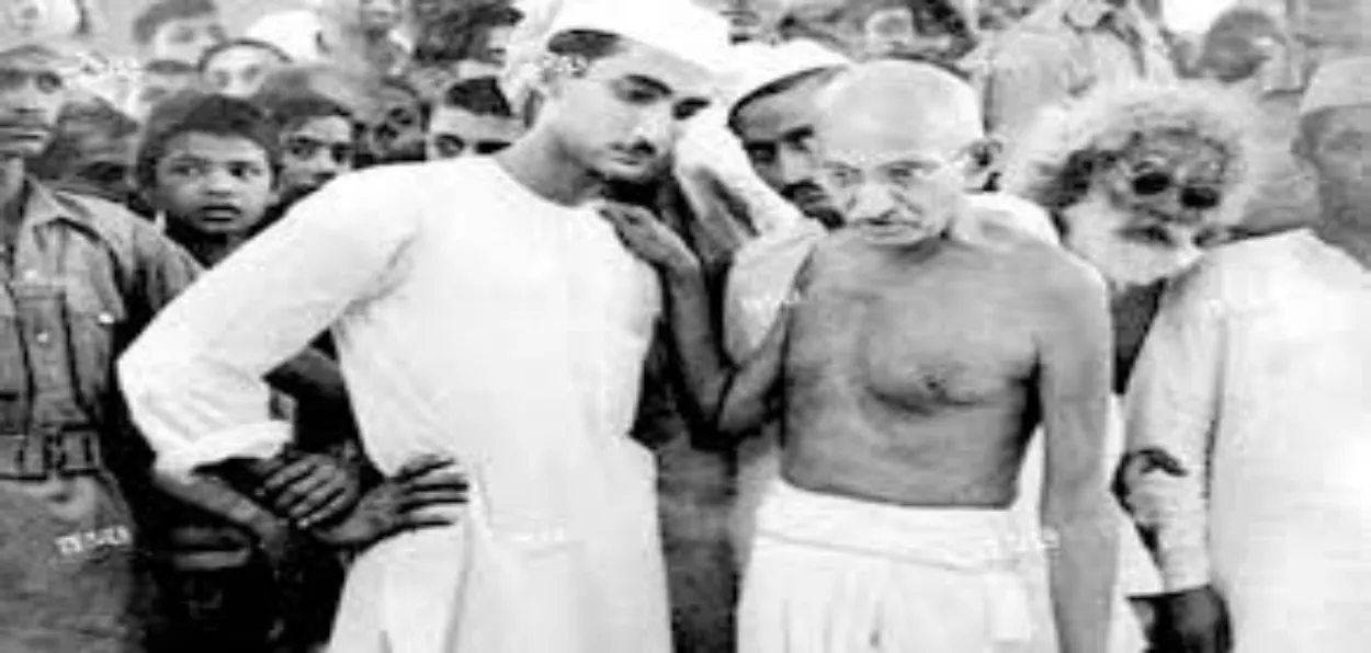 Prof Abdul Bari's son with Mahatma Gandhi on his funeral