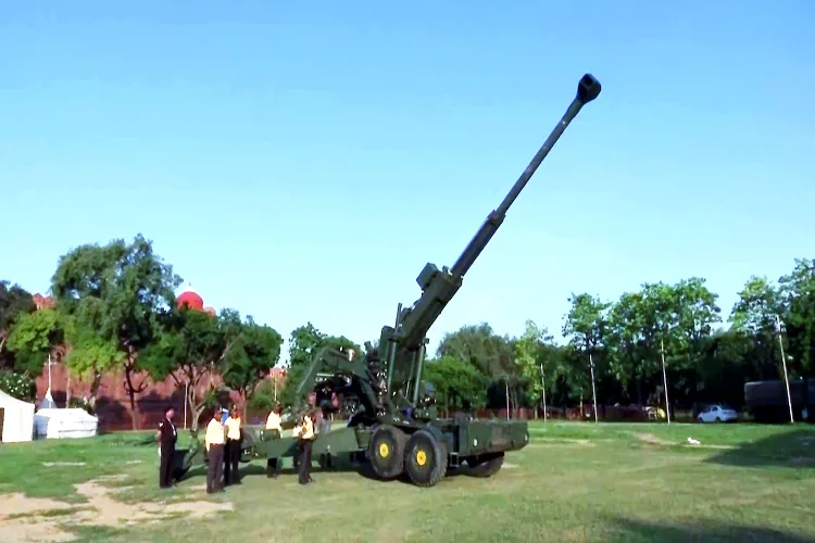 Advanced Towed Artillery Gun System (ATAGS) howitzer displayed during August 15 celebrations in Delhi