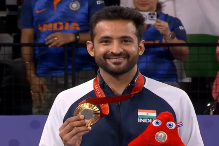 India shuttler Nitesh Kumar won Gold Medal