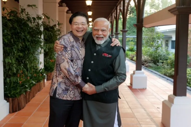 Prime Minister Narendra Modi with Singapore Prime Minister Lawrence Wong 