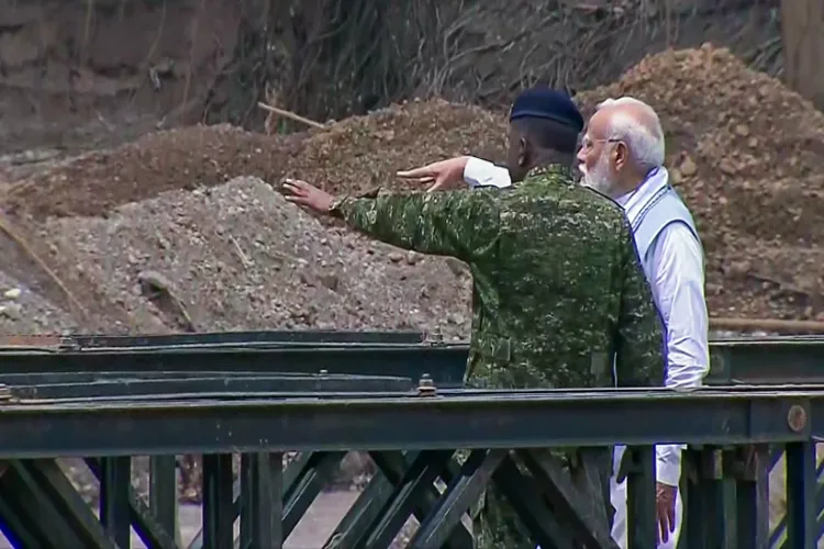 Prime Minister Narendra Modi in Wayanad inspecting the landslide disaster