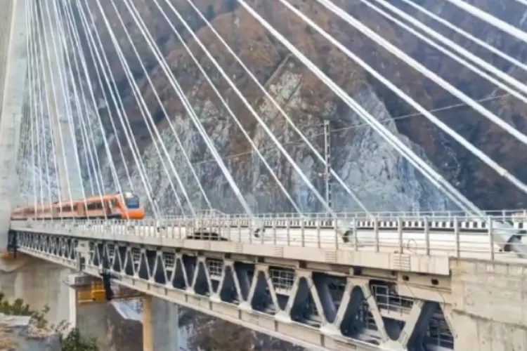 Vande bharat train on Katra Srinagar track during trial