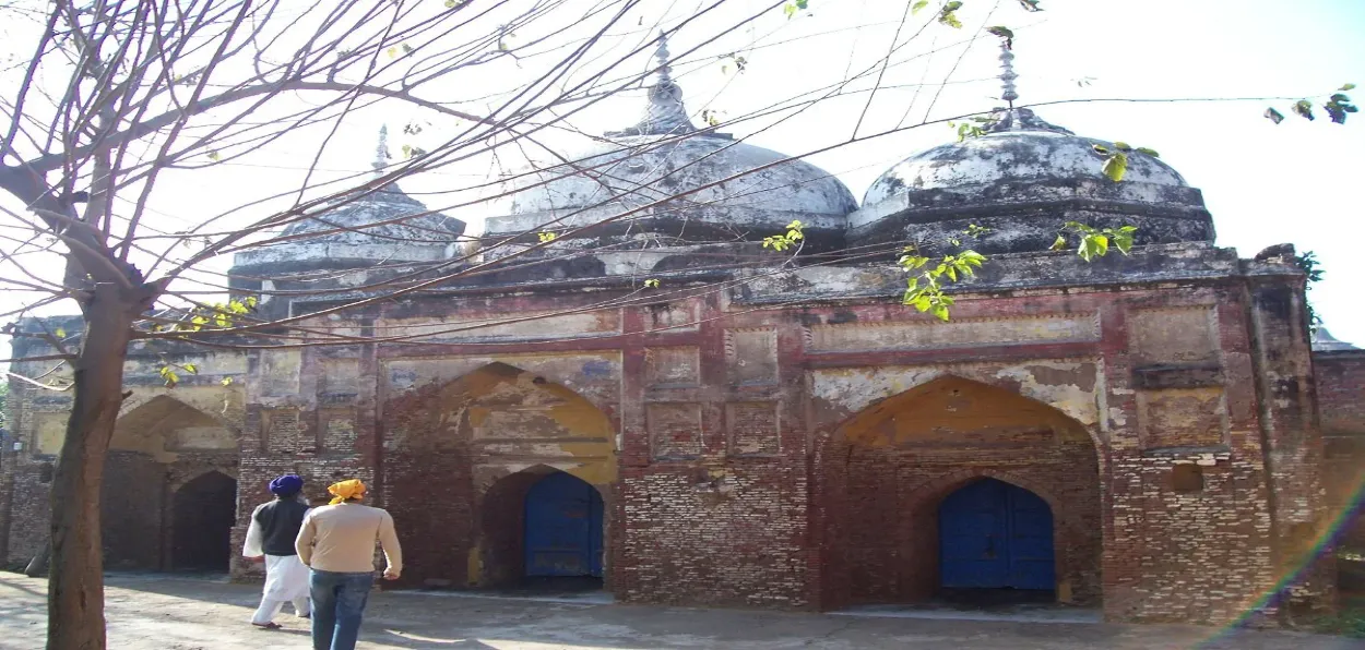 Guru ki Maseet at Hargobindpura, Punjab