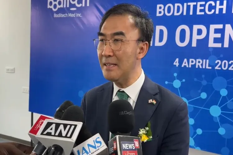 Ambassador of the Republic of Korea to India, Lee Seong-ho