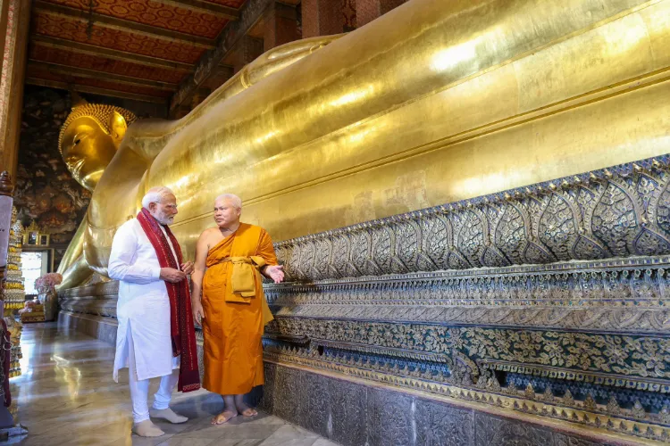 PM Modi visiting Wat Pho Temple in Thailand