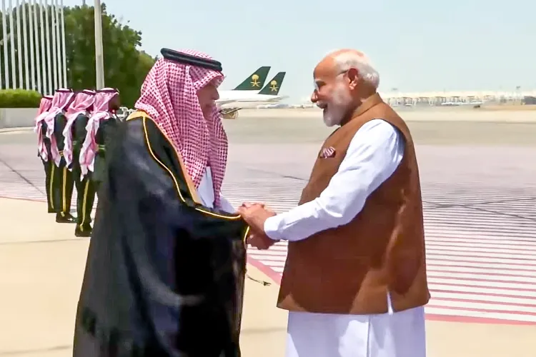 Prime Minister Narendra Modi being welcomed upon his arrival in Jeddah, Saudi Arabia. 
