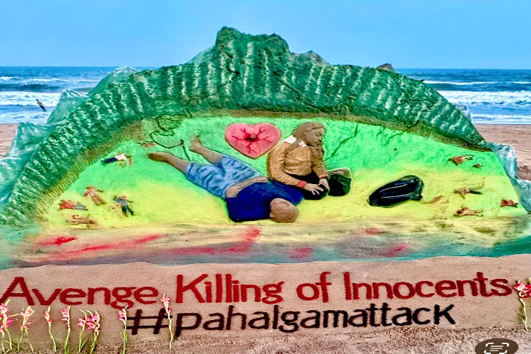 Sand artist Sudarsan Pattnaik with his art condoles the families of the victims who lost their lives who lost their lives in the Pahalgam Terror attack, in Puri on Wednesday.