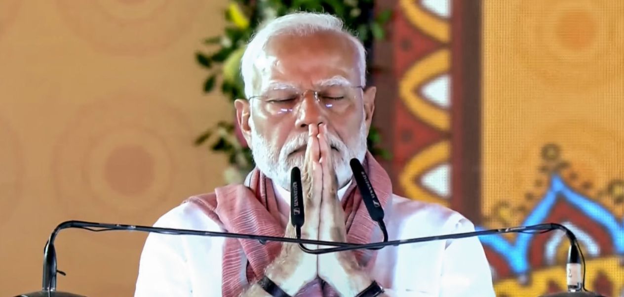 PM Modi observes one-minute silence for Pahalgam terror attack victims; chants 'Om Shanti' in Bihar