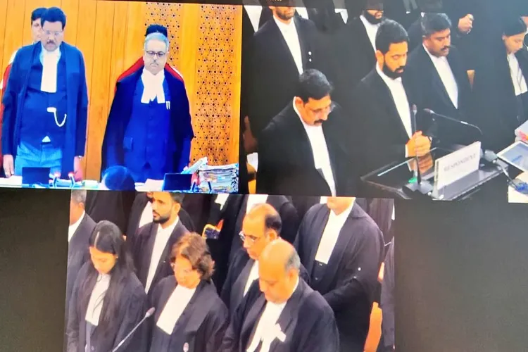 Lawyers stand observing 2 minute silence in Supreme Court