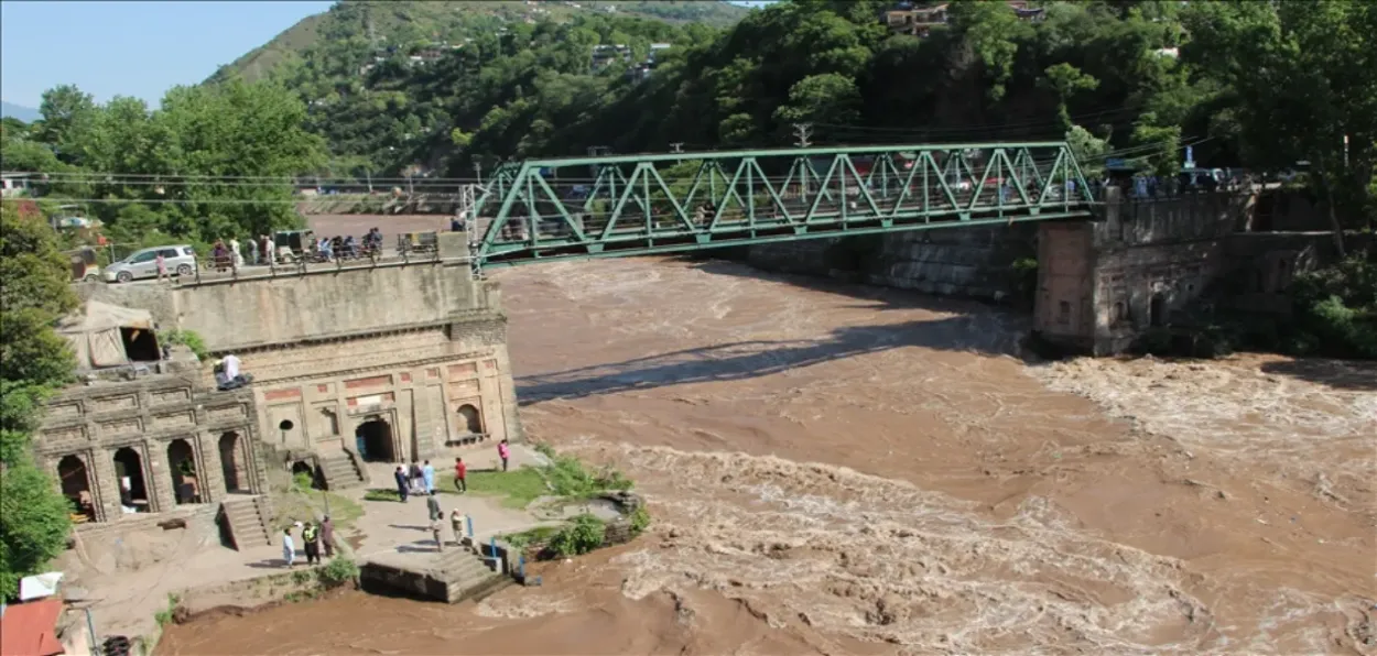 Jhelum in spate at Chakoti, Muzaffarbad, POK