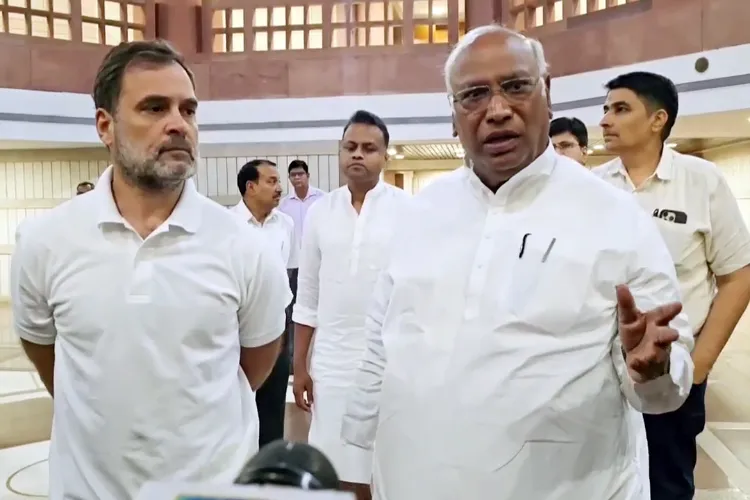 Congress President Mallikarjun Kharge, accompanied Rahul Gandhi, speaks to the media. (File photo)