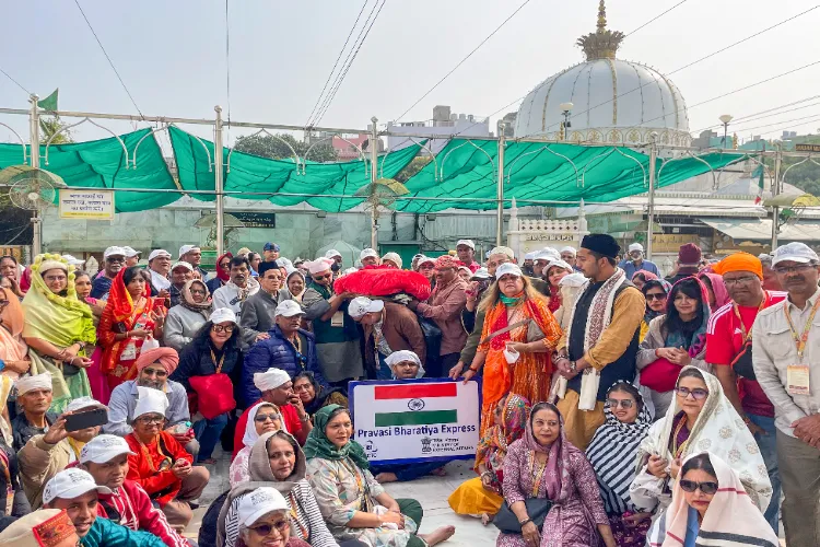 Delegations from 27 countries who arrived in the Pravasi Bharatiya Express pose for a picture outside of Ajmer Sharif Dargah, in Ajmer. (Representational image)