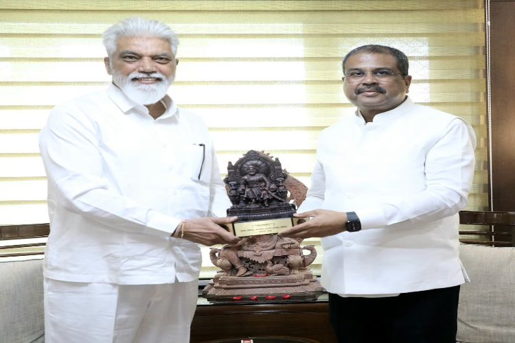 Union Education Minister Dharmendra Pradhan with Minister of School Education, Maharashtra Dadaji Bhuse