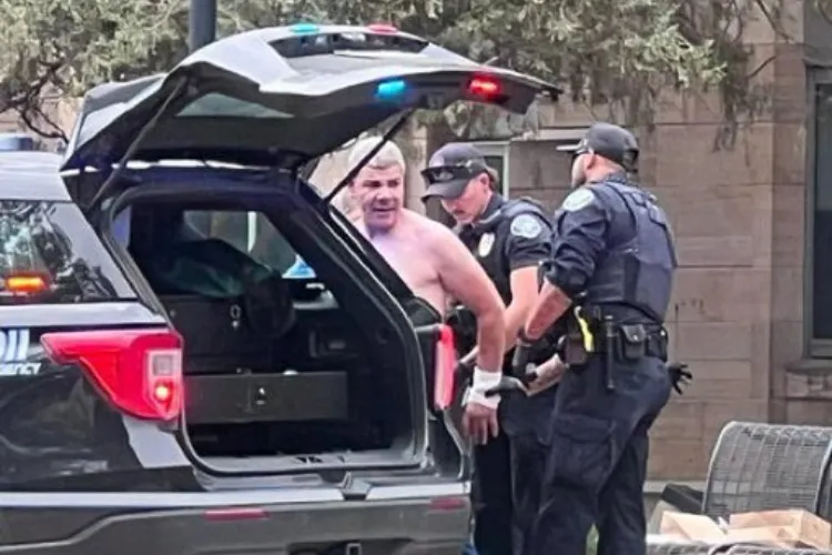 Man arrested for throwing fire at people in a mall in Colorado, USA arrested