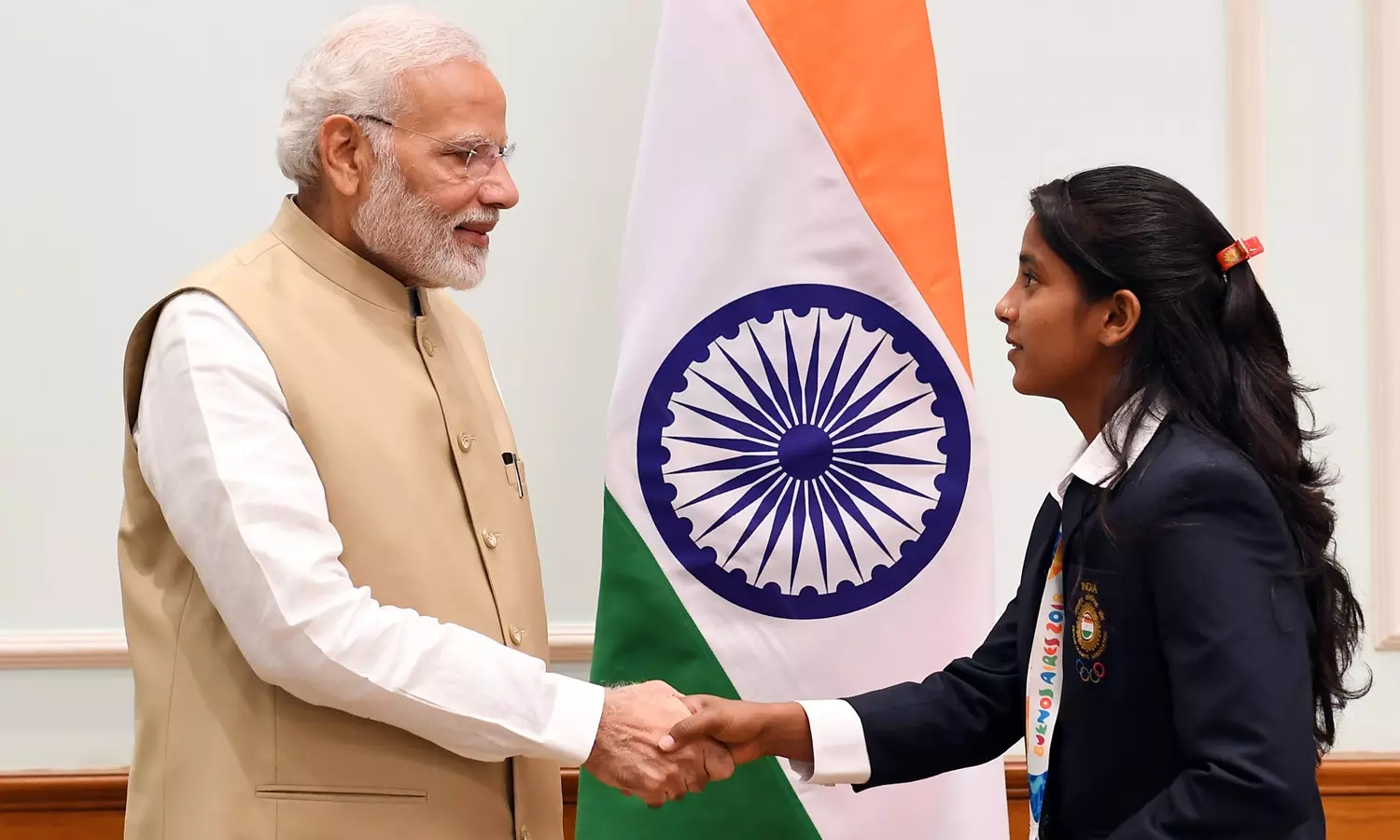 https://www.awazthevoice.in/upload/news/1748938072Mumtaz_Khan_meets_PM_Modi.webp