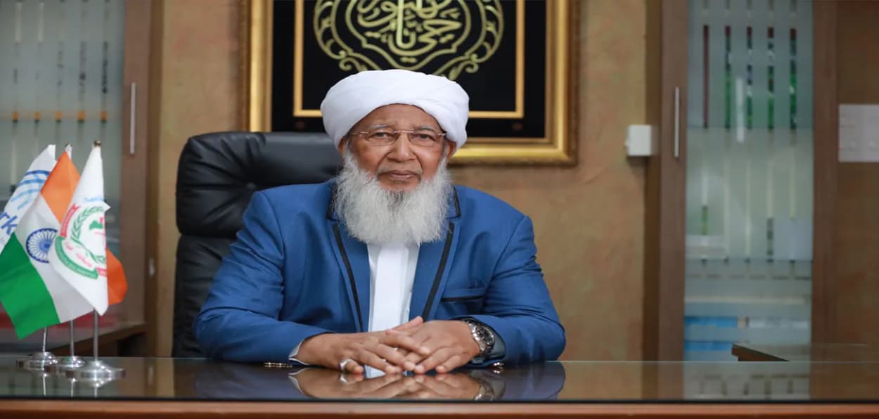 https://www.awazthevoice.in/upload/news/1749263721Shaikh_abu_bakar.jpg
