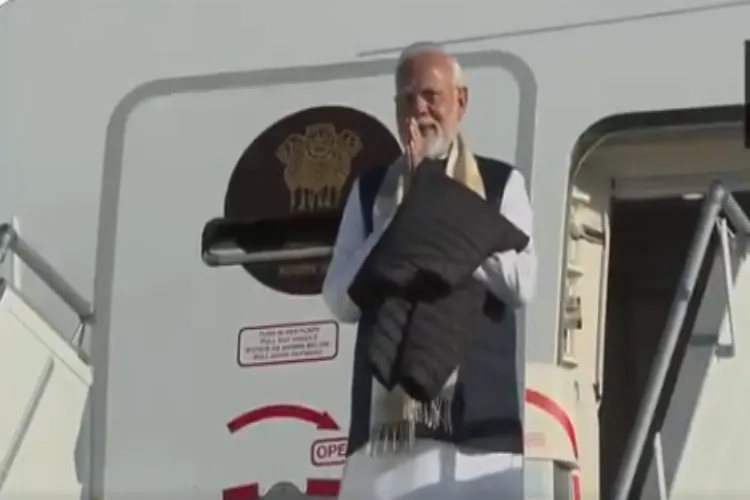 Prime Minister Narendra Modi ;ands at Calagry Canada