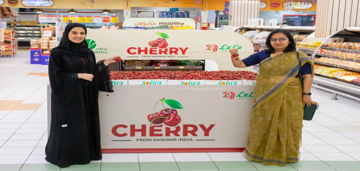 Manusmriti, Counsellor (Commerce), Indian Embassy at the Lulu Supermarket, Riyadh, with Cherry consignment from Kashmir