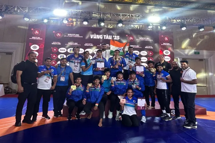 The Winning squad with officials