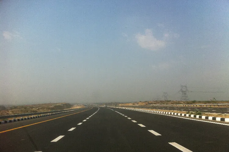 Lucknow-Agra Expressway