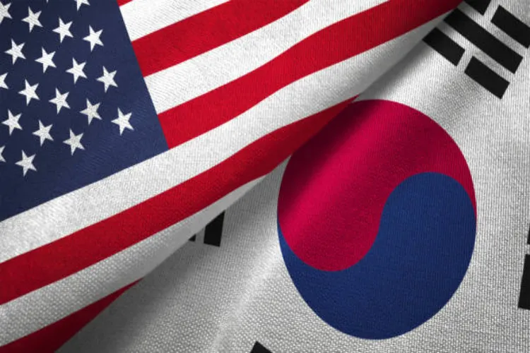 Image of US and South Korean flags