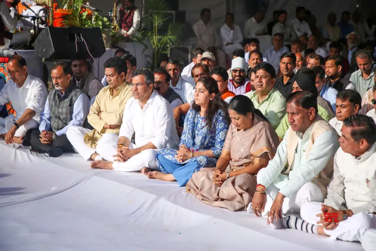 CM Rekha Gupta's homage to former CM Sahib Singh Verma