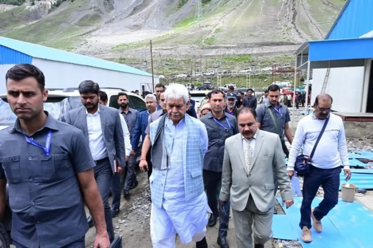 LG Sinha reviews preparations on Amarnath Yatra