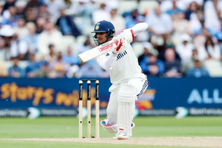 Shumbman Gill hitting the ball