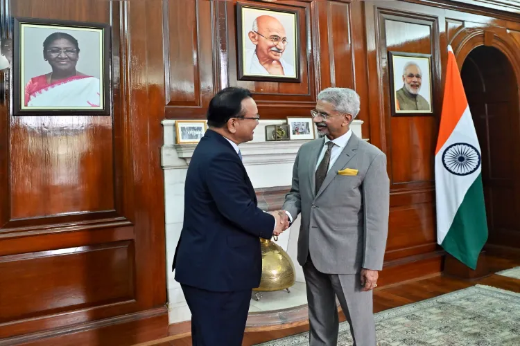 EAM Jaishankar meets Korean Envoys