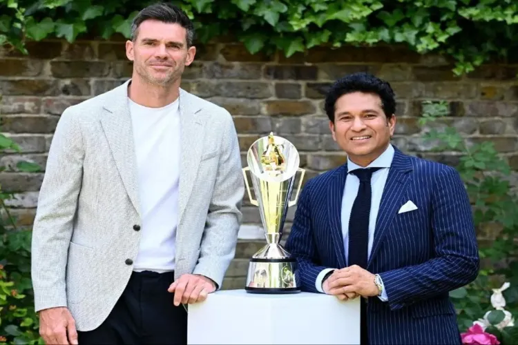 James Anderson (left) and Sachin Tendulkar pose for photo with Anderson-Tendulkar Trophy.