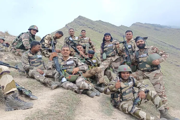 CISF trains with Indian Army (file)