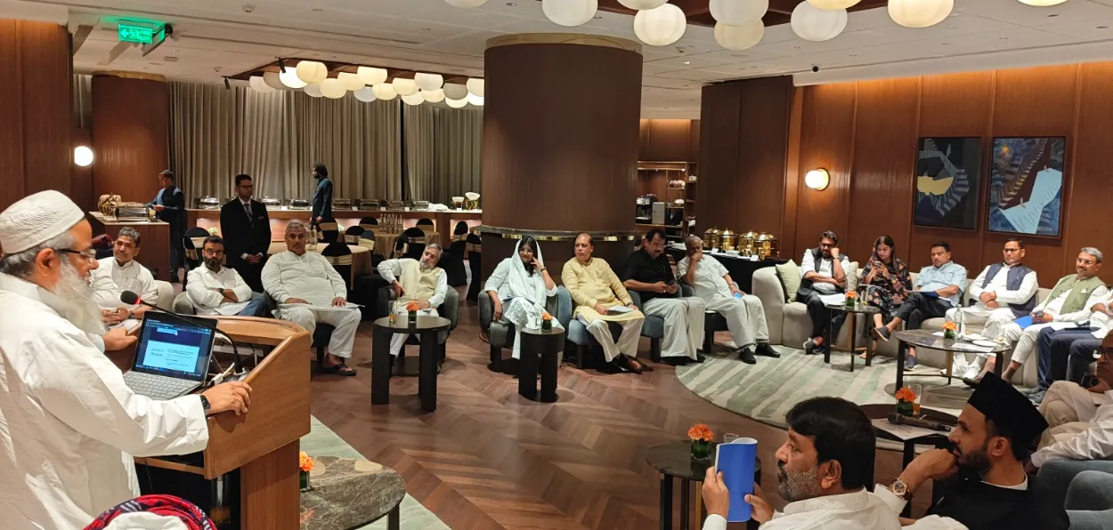 Jamaat-e-Islami Hind President Maulana Mehmood Madni addressing MPs