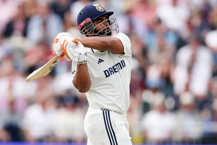 Rishab Pant in action