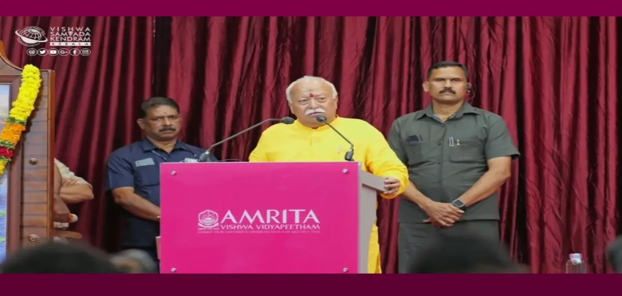 RSS Sarsanchalak Mohan Bhagwat addressing a gathering in Kochi, Kerala