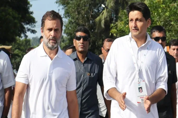 Congress MP Deepender Hooda (right) with Leader of Opposition Rahul Gandhi (left)