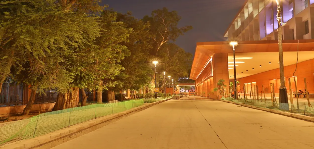 View of Kartavya Bhawan-03 from Janpath (file)