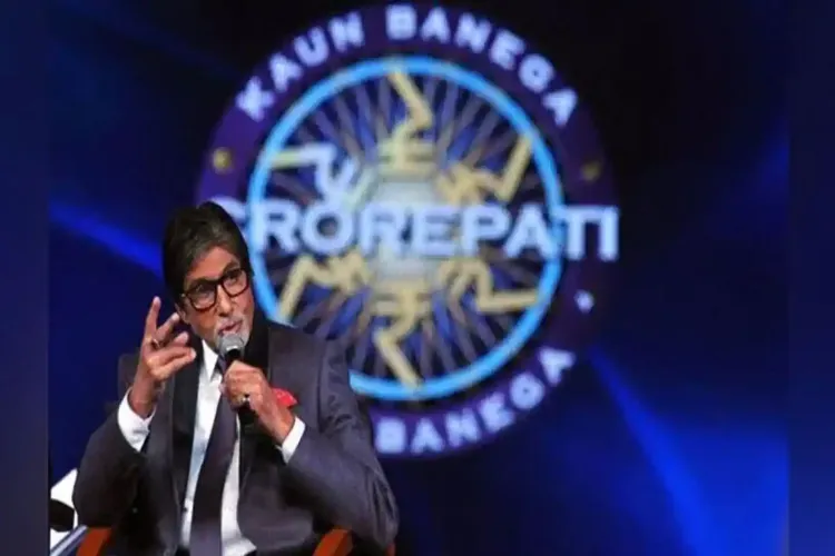Amitabh Bachchan on the sets of Kaun Banega Crorepati